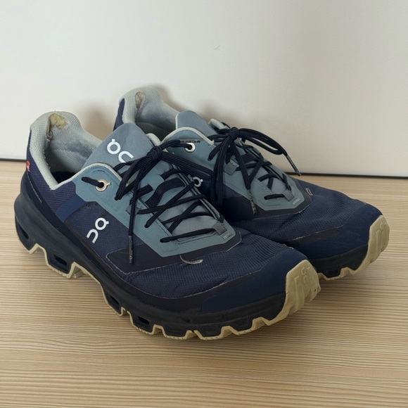 Onclouds - Picture 1 of 11